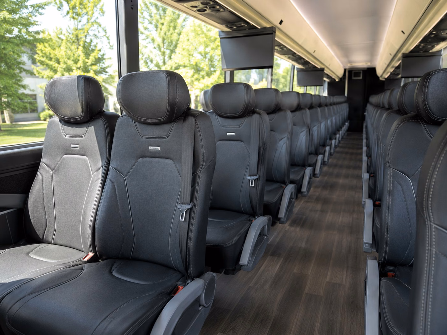 what makes rialtocharterbus com the smartest way to book rialto wedding transportation